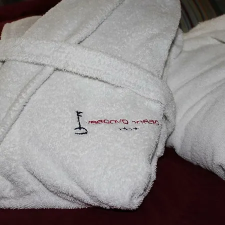 Hotel Vescovo Rosso 3*