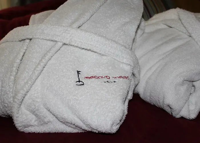 Hotel Vescovo Rosso 3*